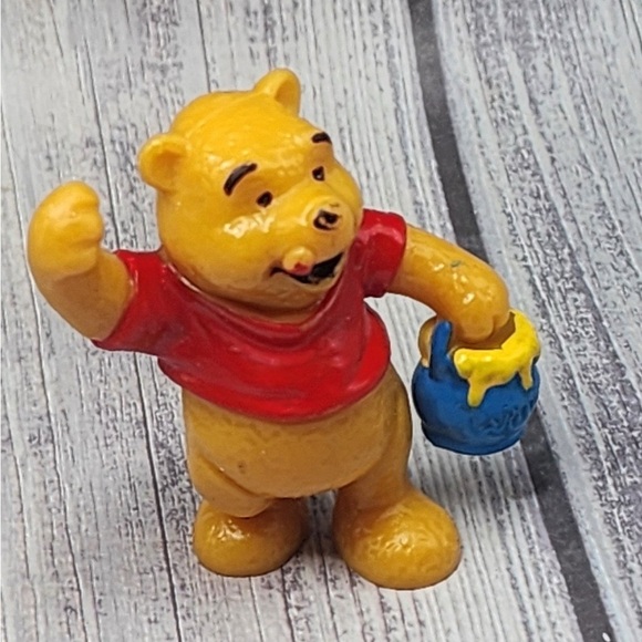 Vintage Winnie the Pooh Bully PVC Figure Disney 1985 West Germany Honey Pot - Picture 1 of 4